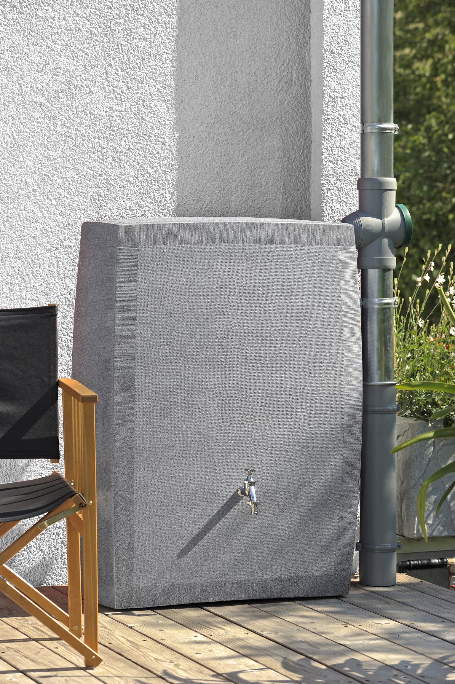 Noblesse 275 Litre Slim Water Butt with Optional Planter