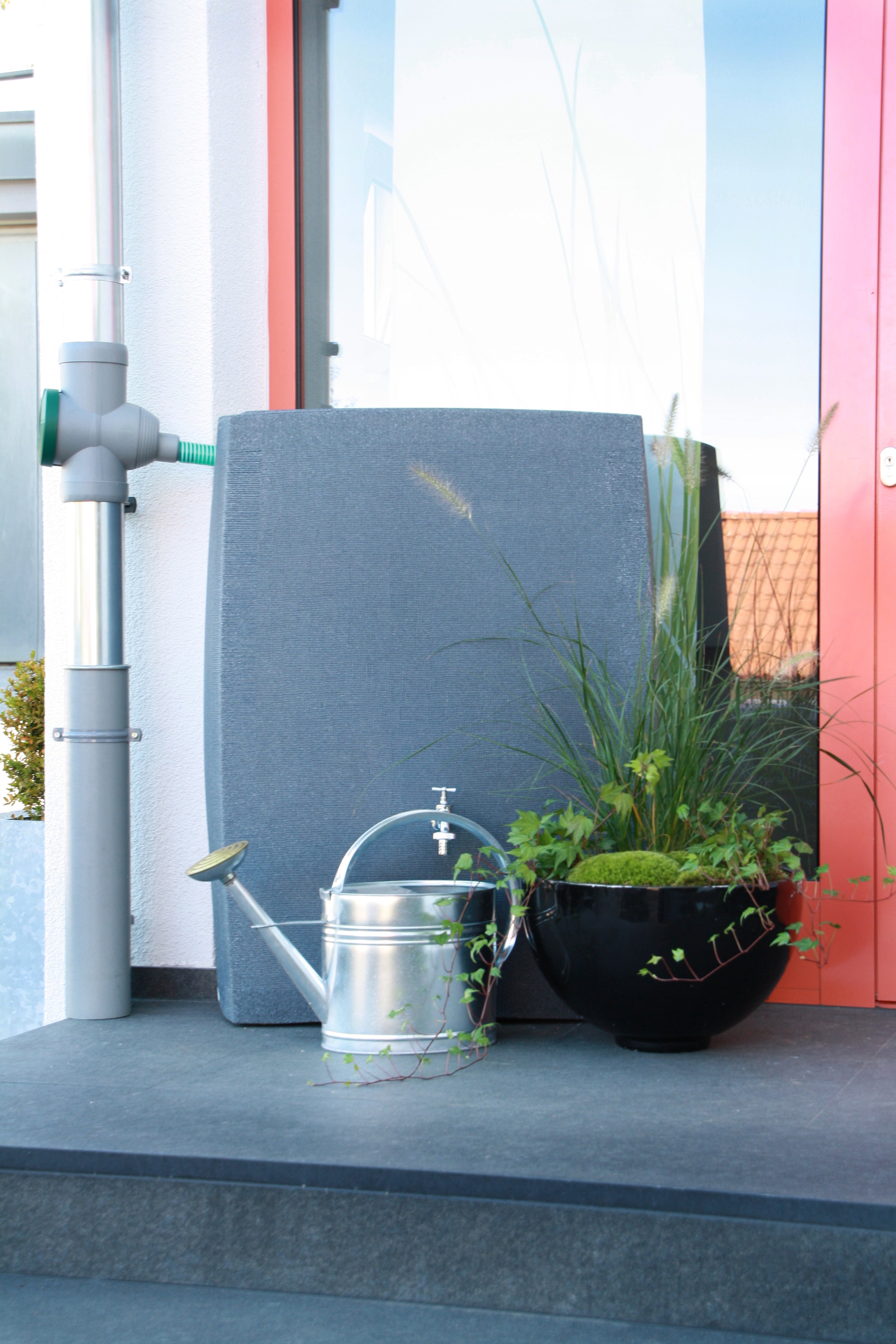 Noblesse 275 Litre Slim Water Butt with Optional Planter