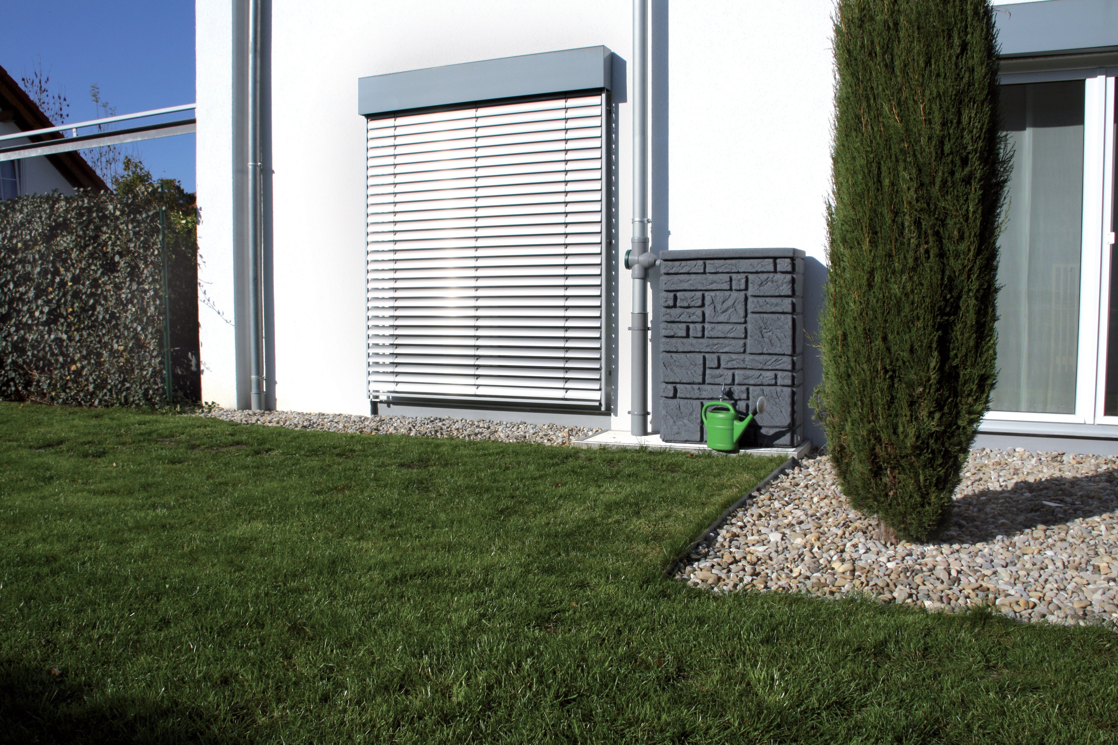 Maurano 300 Litre Water Butt with Optional Planter