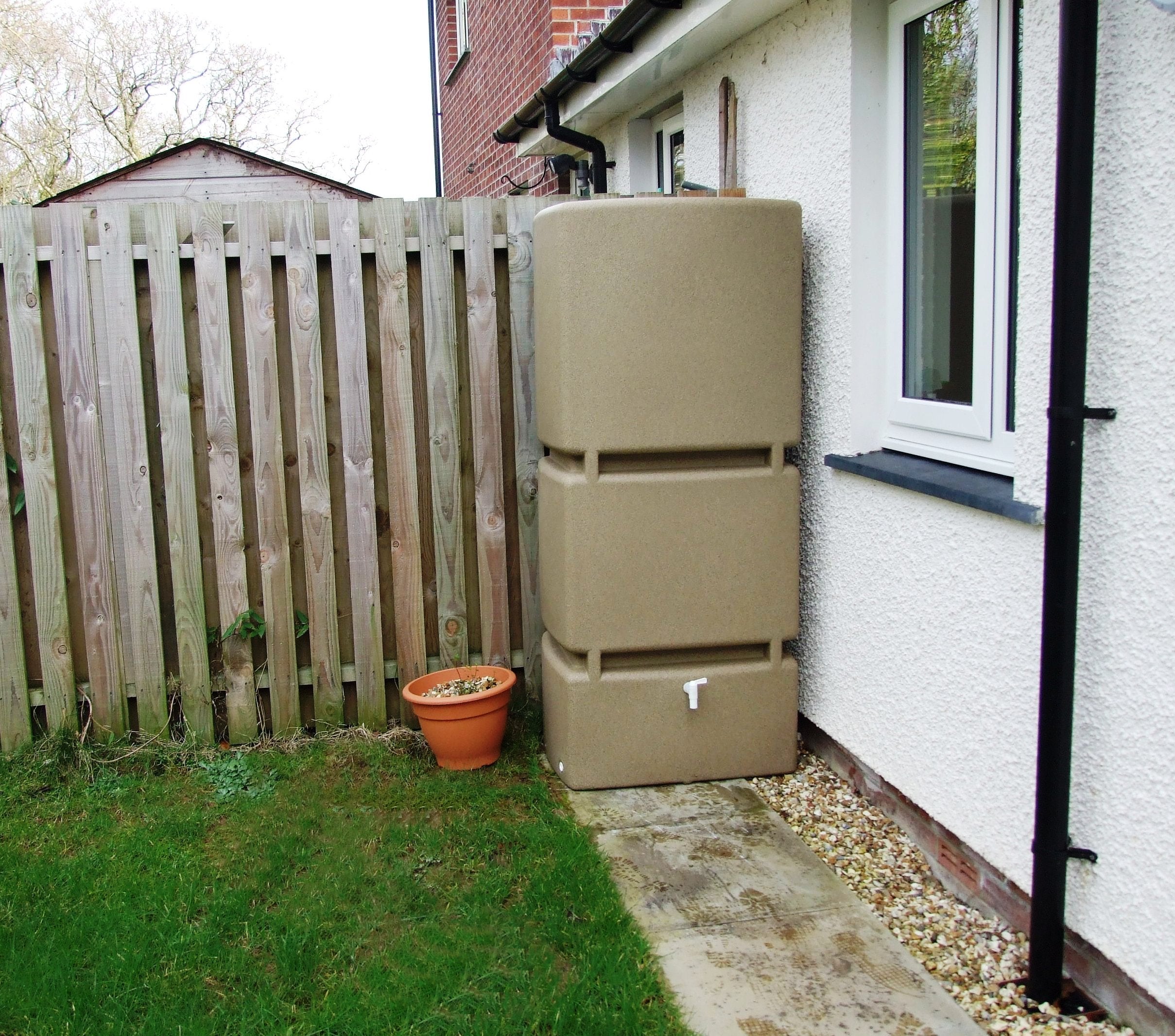 Wall Tank 800 Litres