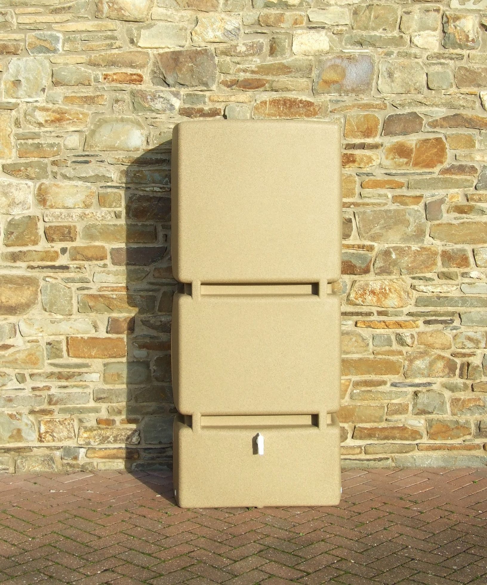 Wall Tank 800 Litres