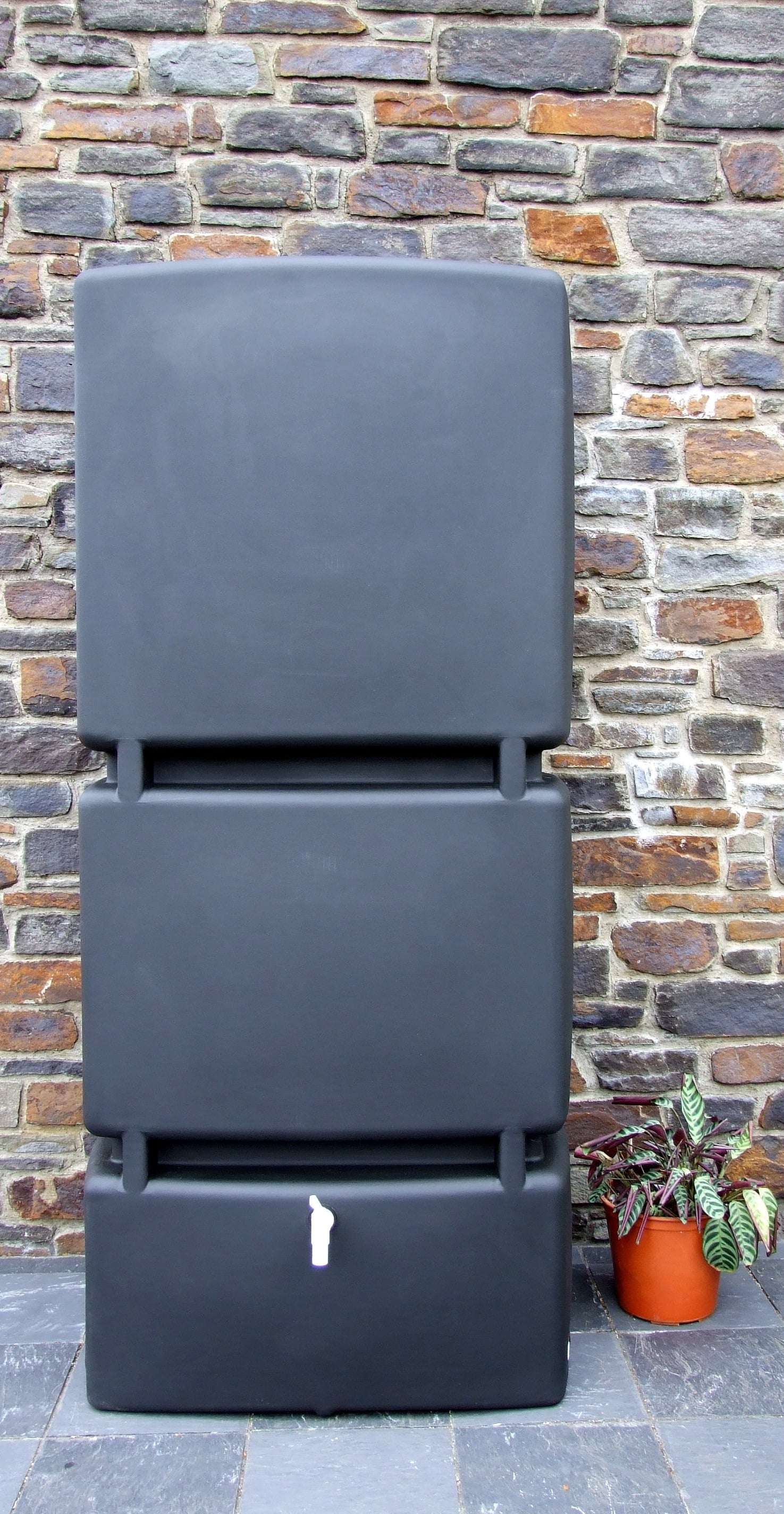 Wall Tank 800 Litres