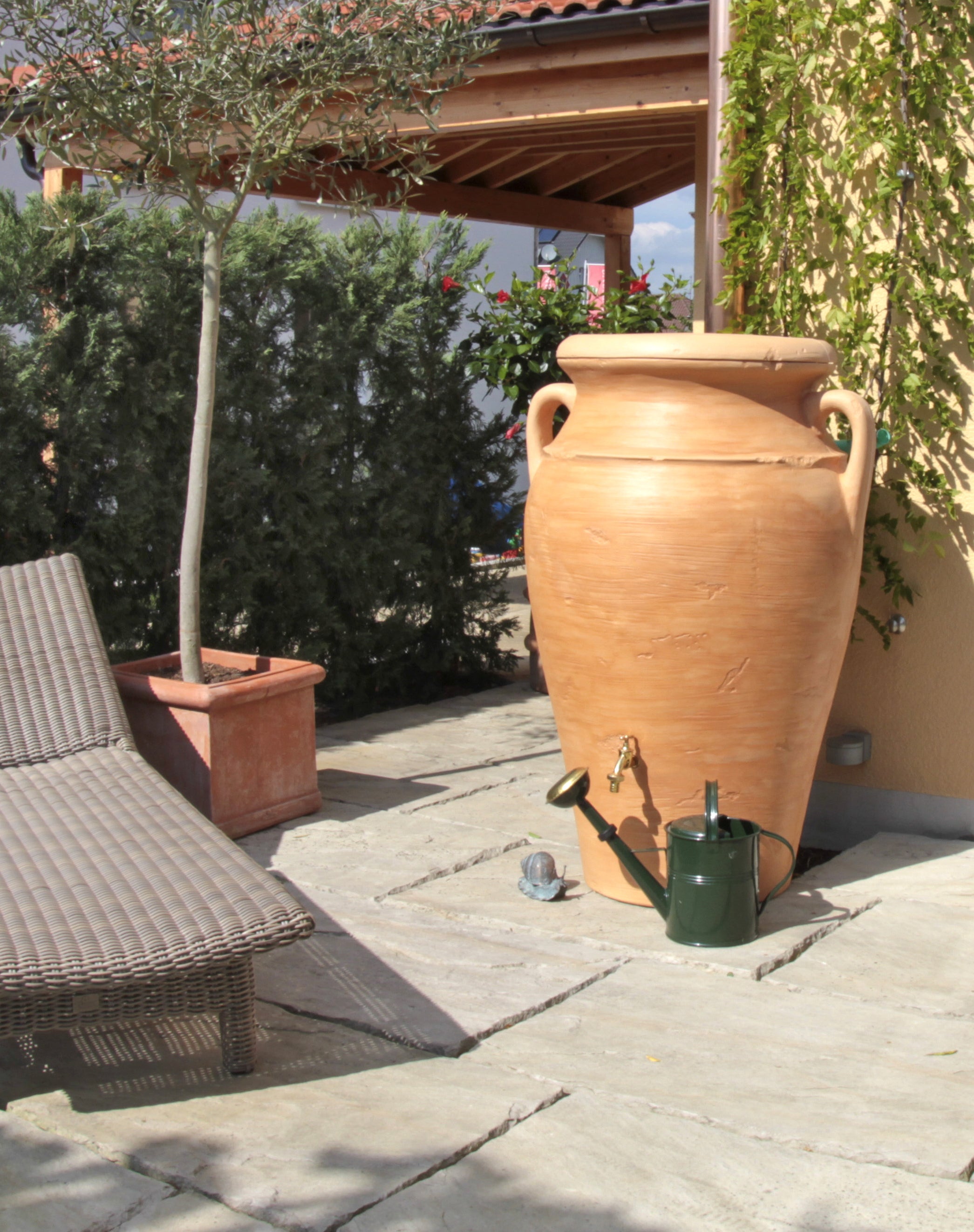 Helena 300 Litre "Amphora" water Butt