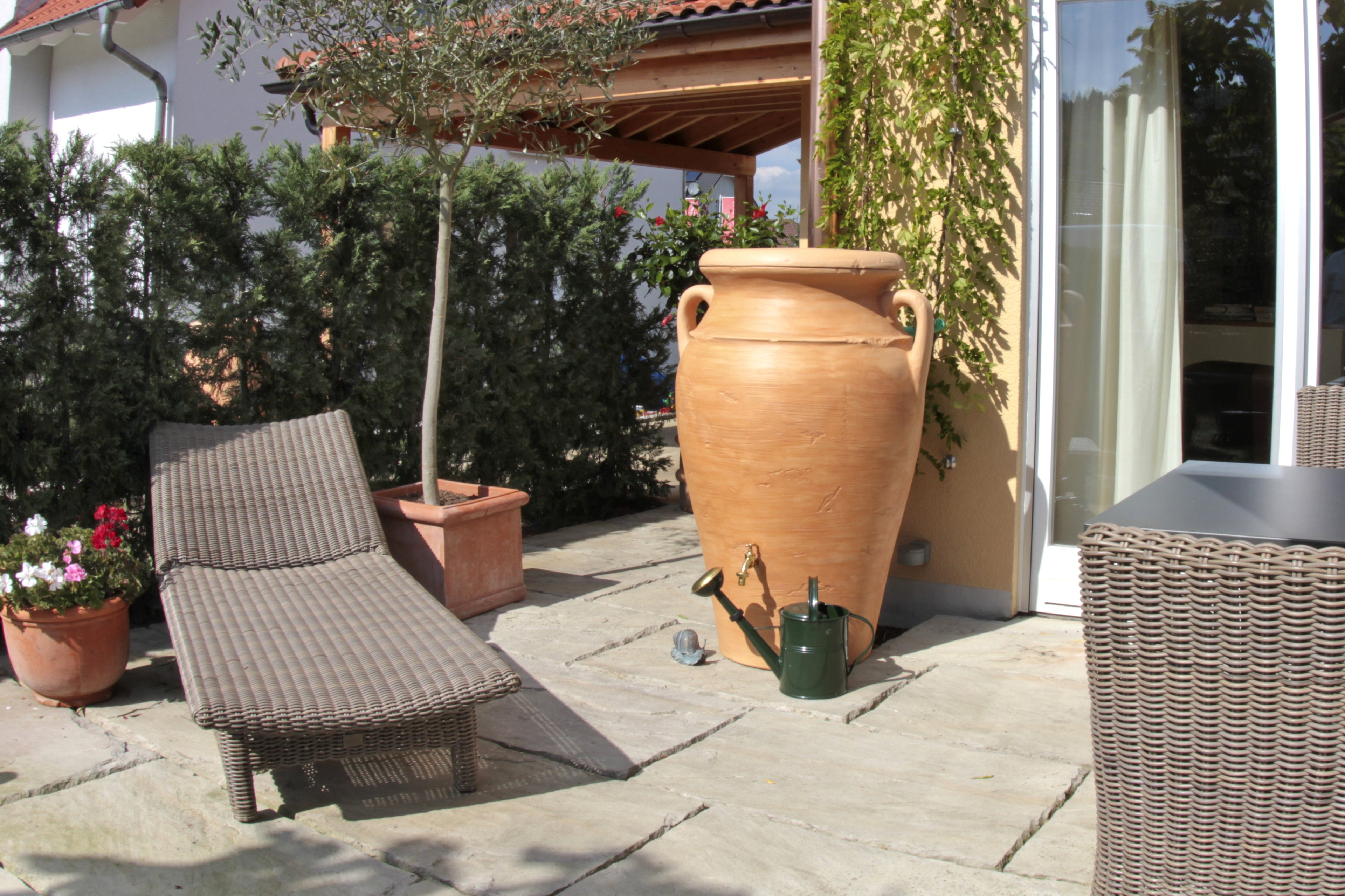 Helena 300 Litre "Amphora" water Butt