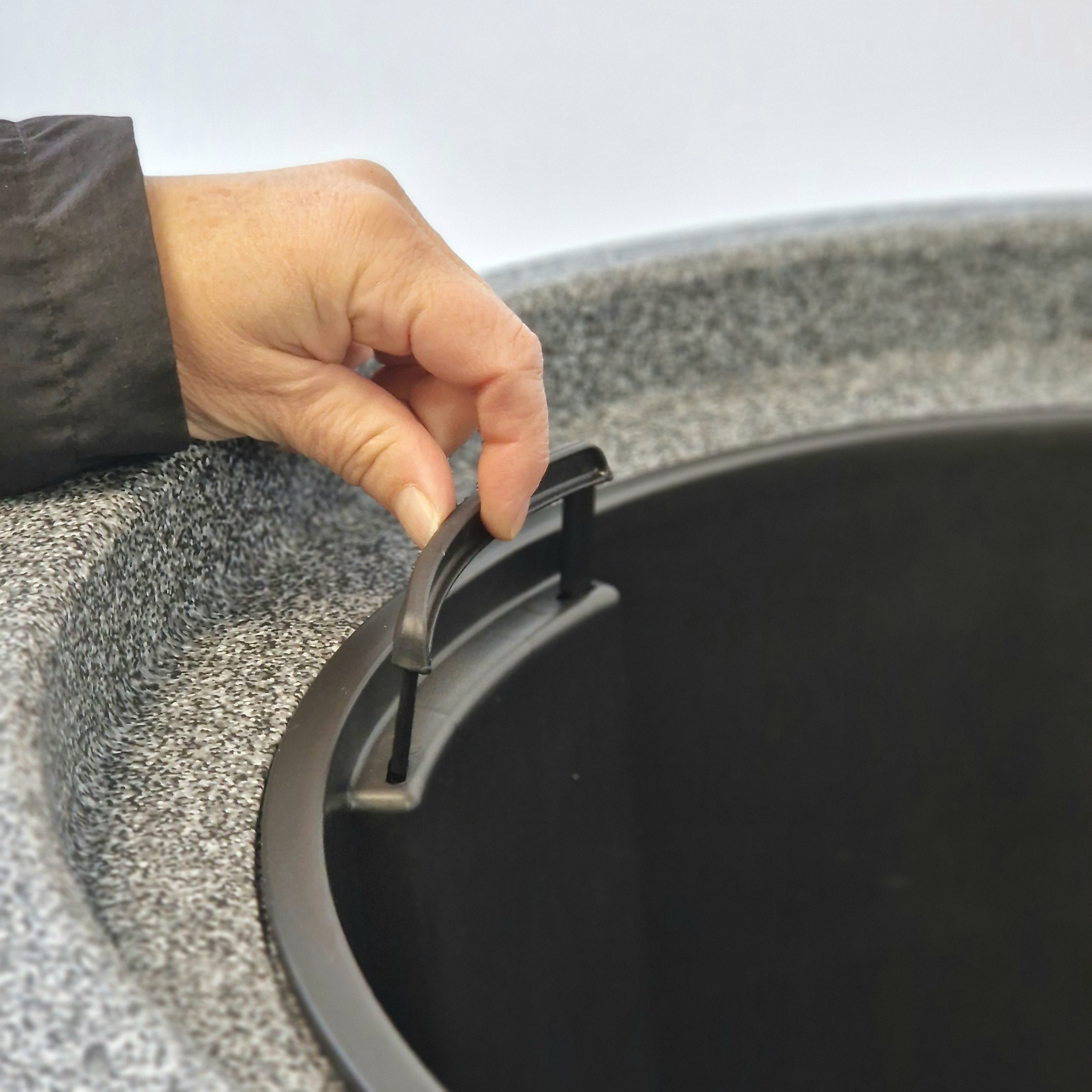 Tubo 210 Litre (option to add a planter)