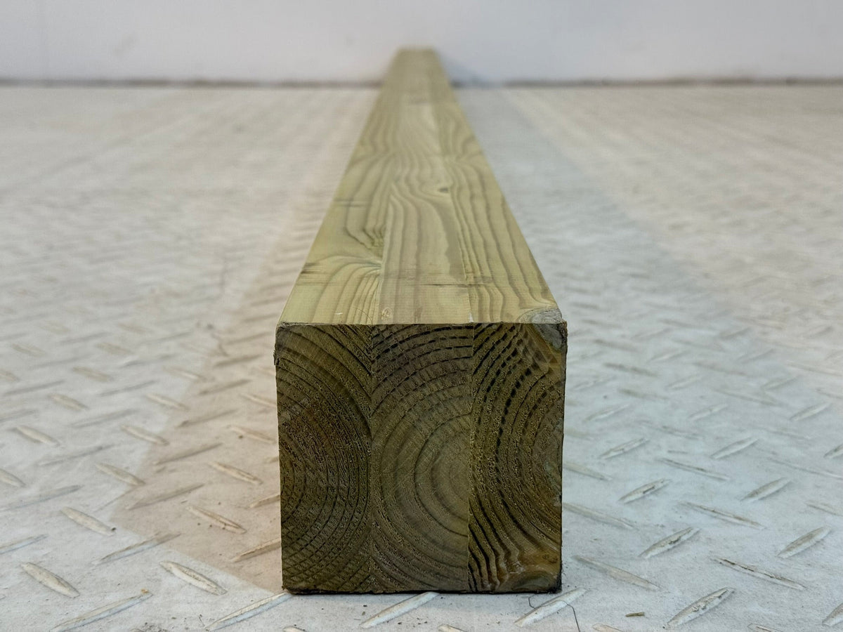 Pergola Post 94x94 Redwood 'A' Quality, Kiln Dried 12/14%, Laminated