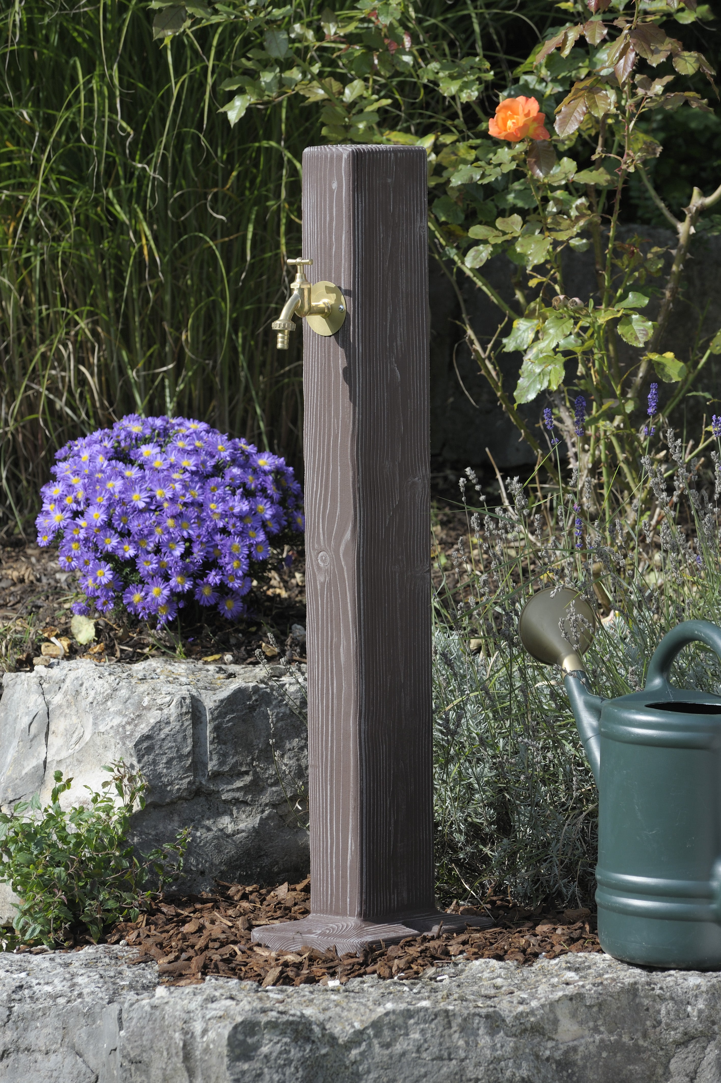 Wooden "walnut wood effect" watering post