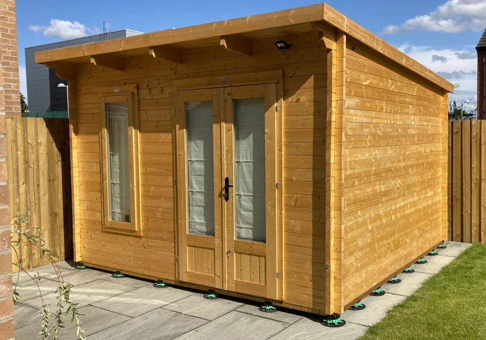 The Lynx Lair 19mm Log Cabin