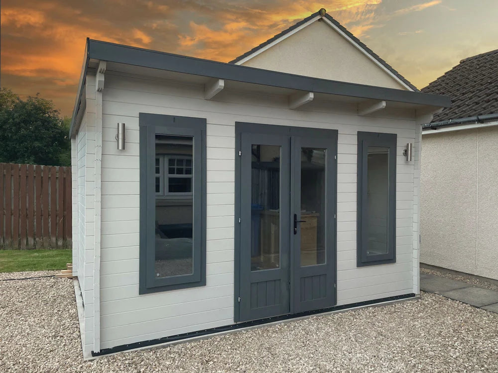 The Lynx Lair 19mm Log Cabin