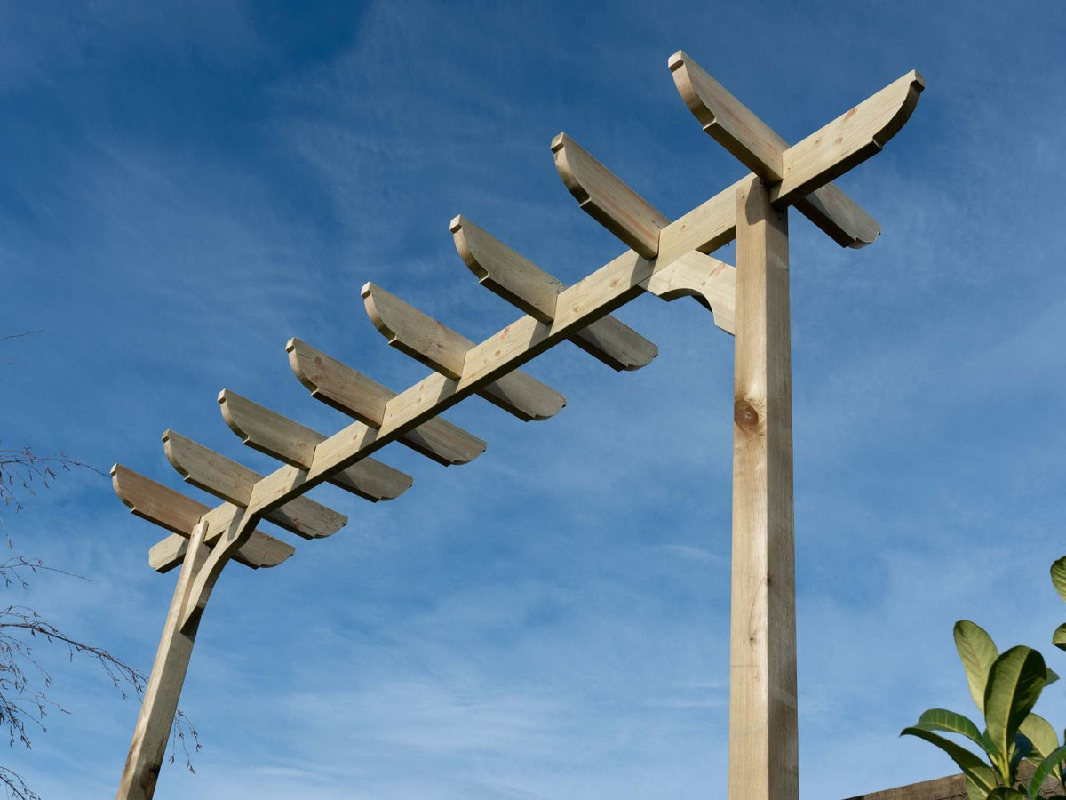 Corbel Single Beam Pergola, Plant Climbing Arbour - Sculpted brace