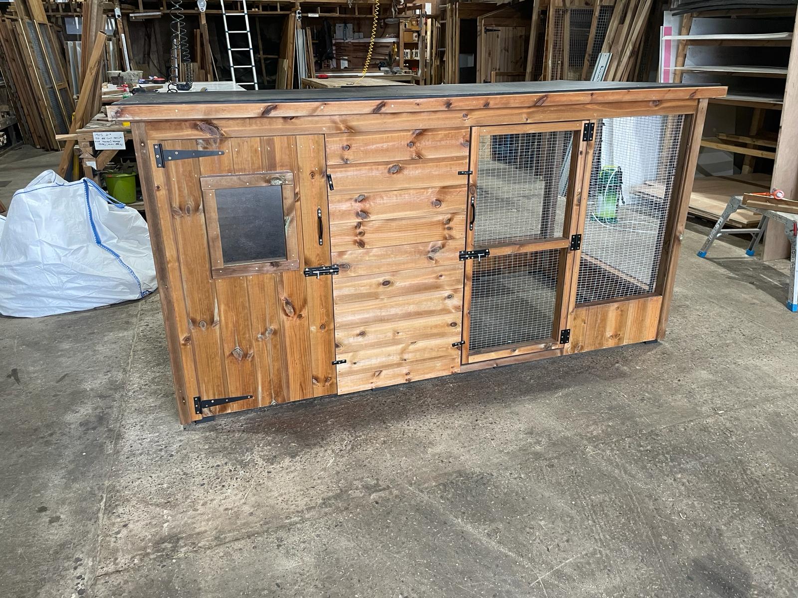 Premium Hen/Rabbit Run