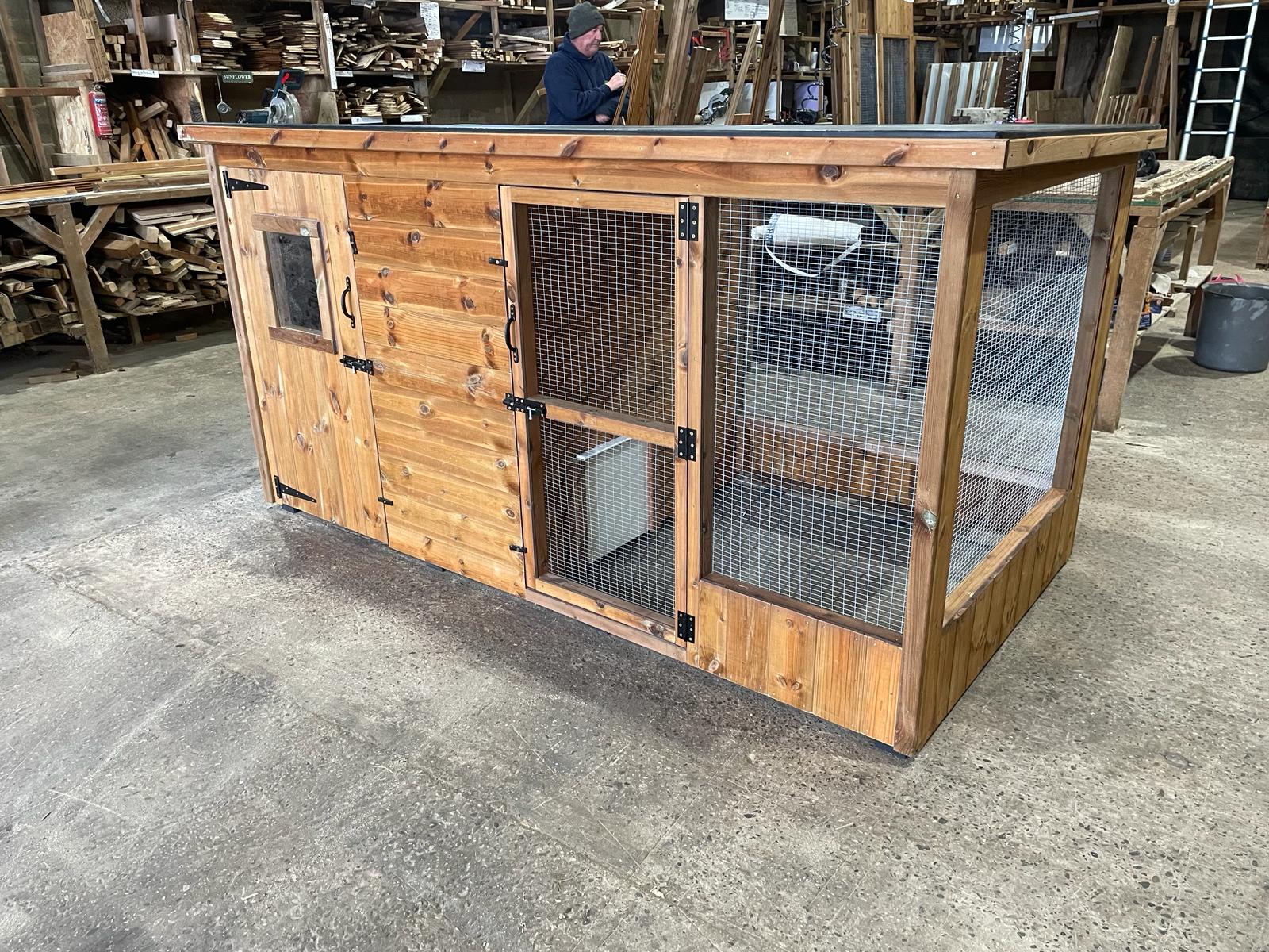 Premium Hen/Rabbit Run