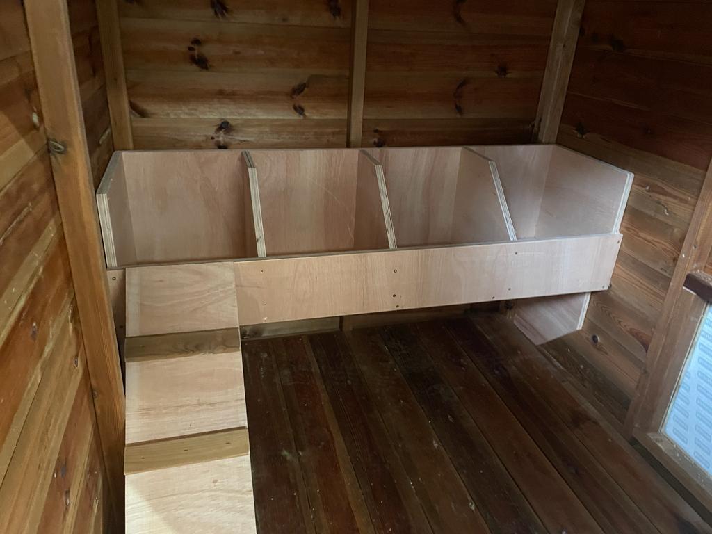 Premium Hen/Rabbit Run